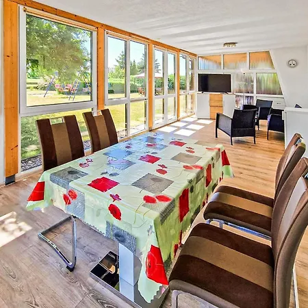 Holiday home Doppelhaushaelfte Blankensee *